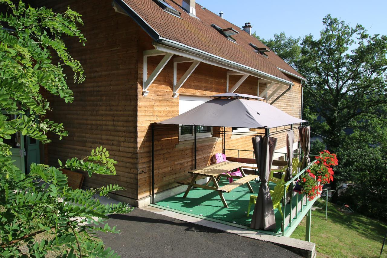 Le Grand Val Bed and Breakfast Lavastrie Eksteriør billede